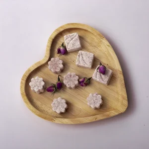نبات قالبی گل محمدی